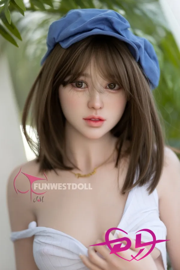 alt="Funwestdoll #032S Lucy"