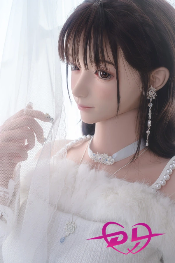 兰枝 ラブドール 巨乳