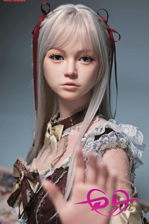 alt="キャラクター ラブドール 尹美空"