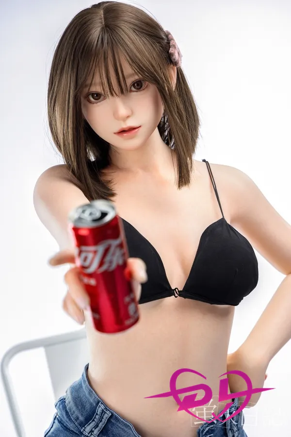 alt="貧 乳 カップ 菜菜子"
