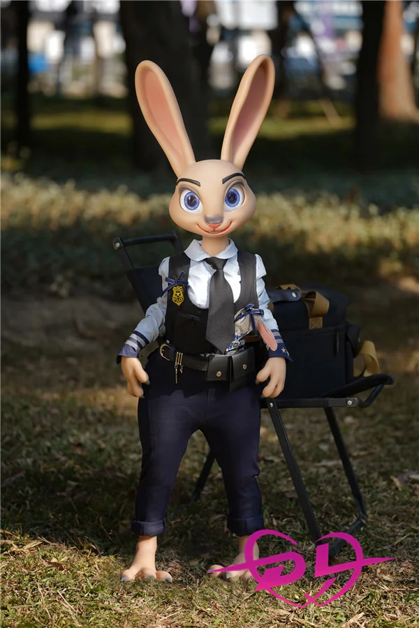 新米警官ジュディ ラブドール 制服