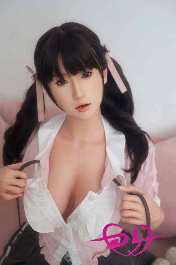 alt="ツインテール キャラ ラブドール"