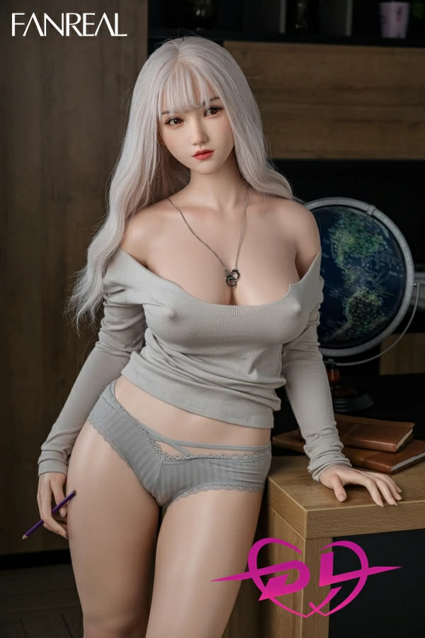 銀髪ラブドール Yao