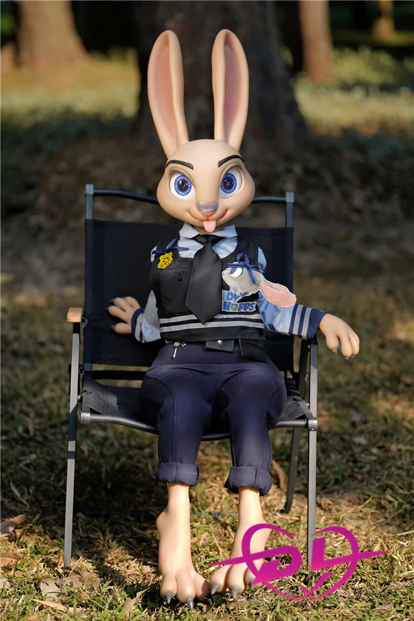 新米警官ジュディ ラブドール 女性 かわいい
