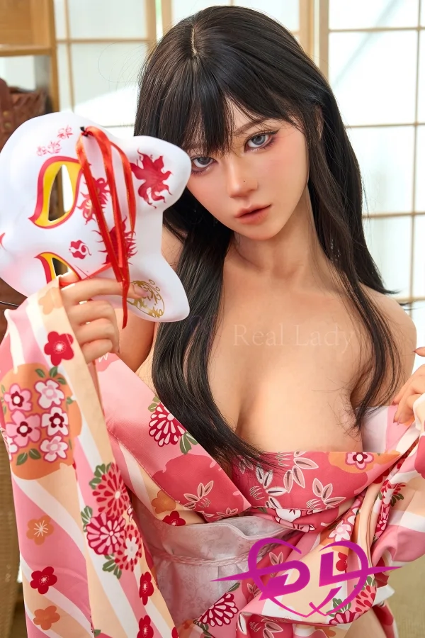 alt="ナイスボディ キャラクター ラブドール"