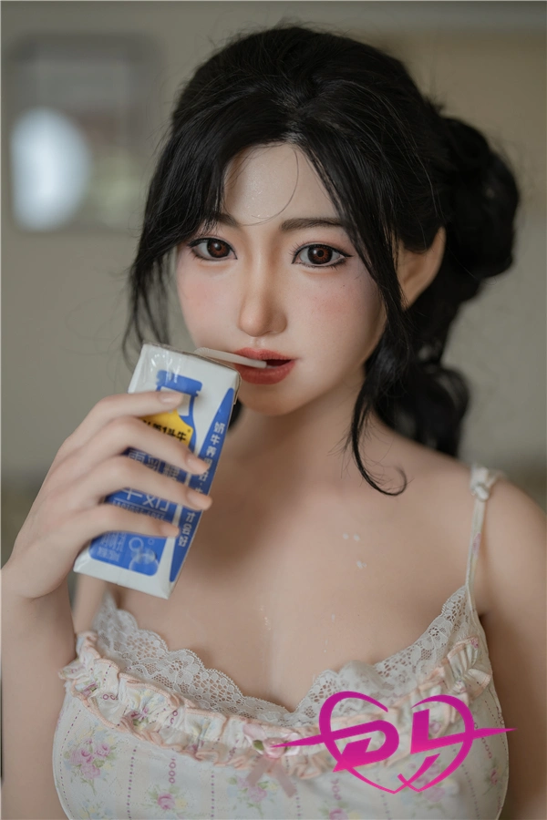 台所でエッチ ラブドール 巨乳