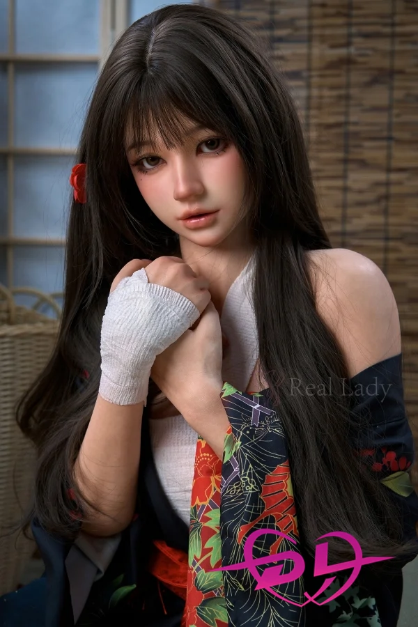 alt="ナイスボディ キャラクター ラブドール"