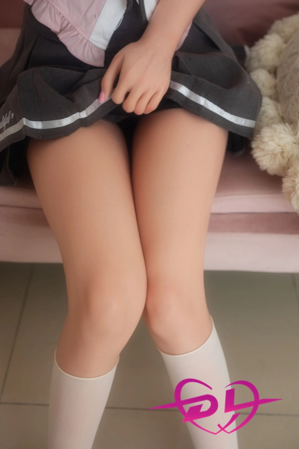魅力的な 清楚系 幼馴染