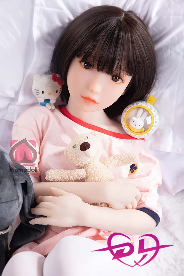 alt="momo ドール 桃子"