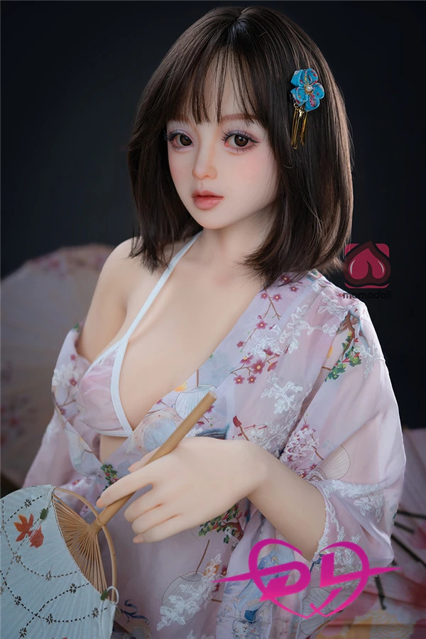 偉い ラブドール 霜花 MOMO