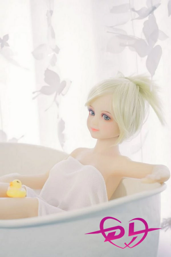 可愛いドール Kanna