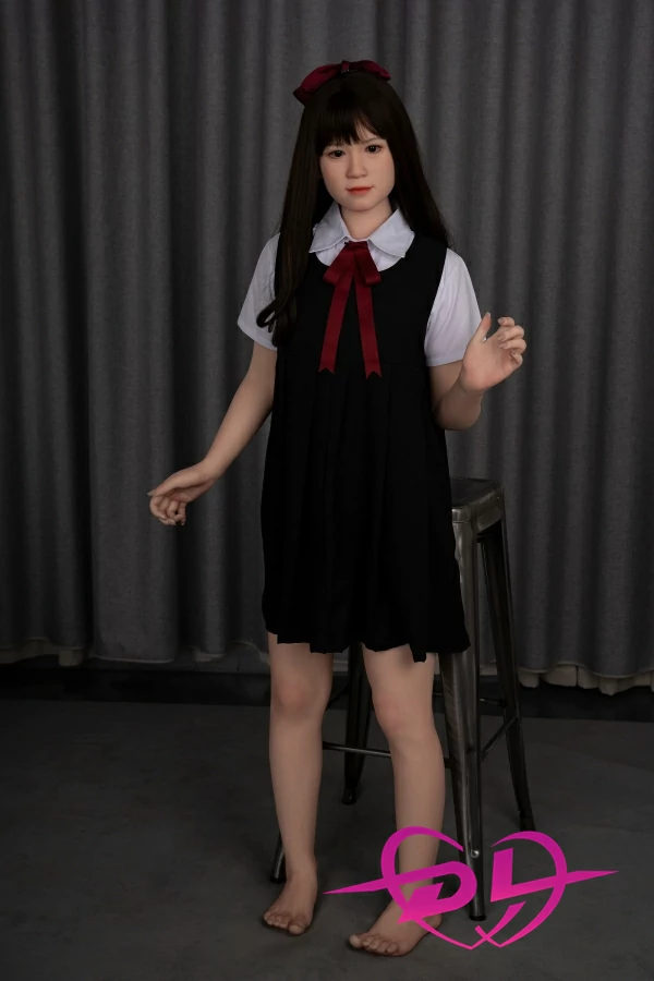 ラブドール 正規 販売 店 制服の童顔少女ラブドール