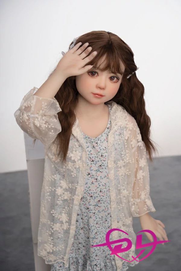 可愛いラブドール（掲載写真はリアルメイク付き） ラブドール 無 修正