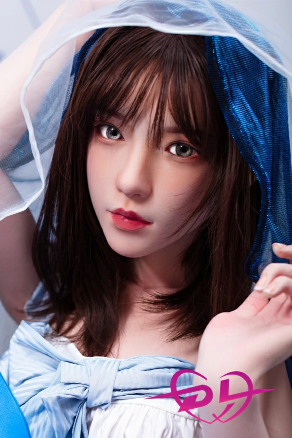 『鸢尾』150cm 素敵な整った小顔セックス人形 A-cup Bezlya彼の良 2.1系列 シリコン製