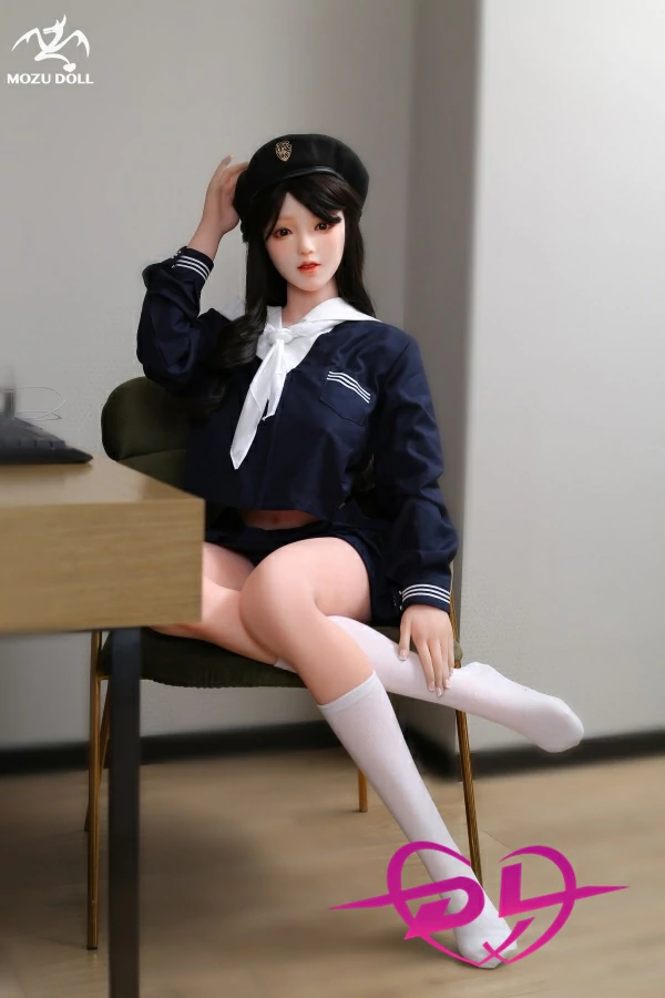  DOLL