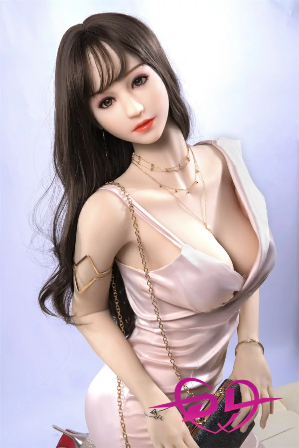 D-cup 風 夏 セックス