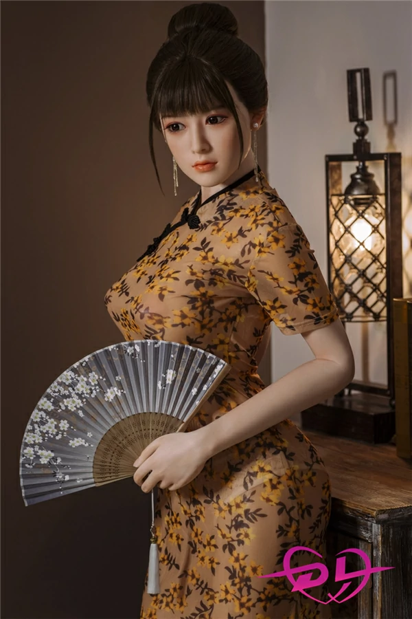 ラブドール 隠し 優雅な女性