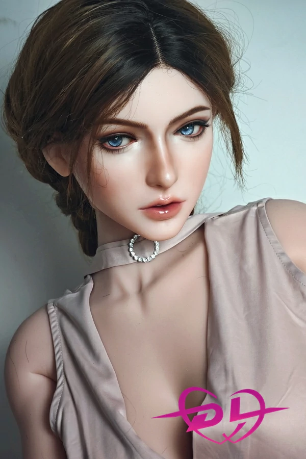  い 人形 Kat Baccarin